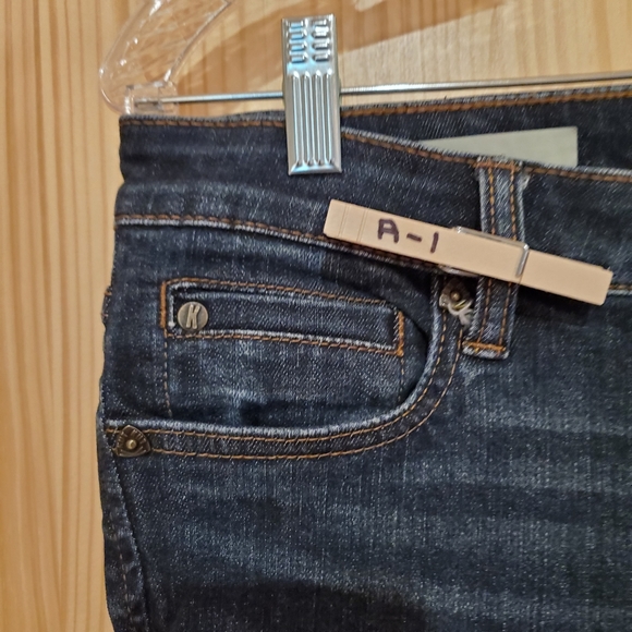 Kut From Kloth Women's Mid Rise Kathy Boyfriend Denim size 8 - Picture 4 of 14